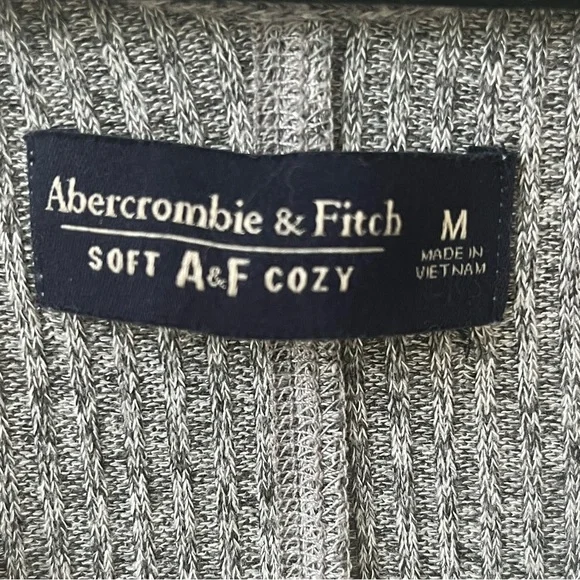 Abercrombie and Fitch sweater - Picture 2 of 3